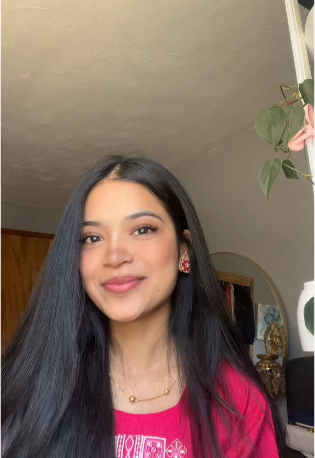@ROSHNIKA BASTOLA❤️