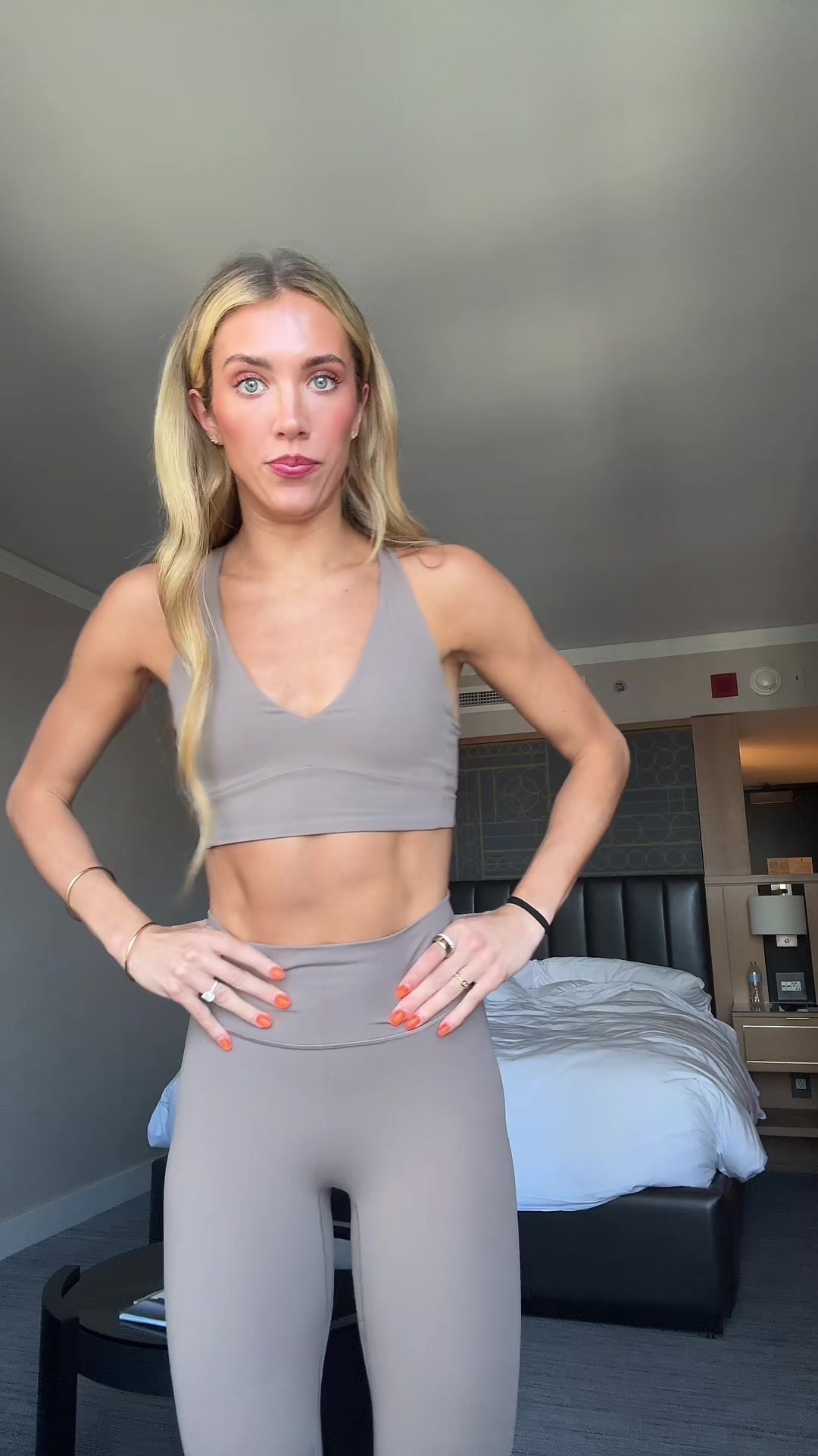 @lexiehull
