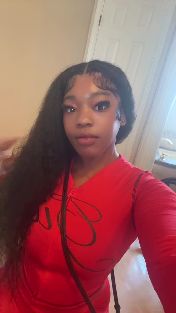 @MARI BOO🩰🫧
