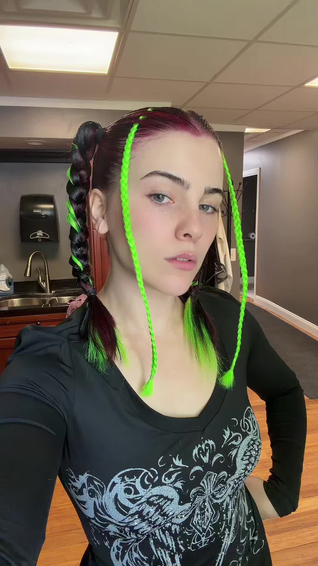 @divebardivaa