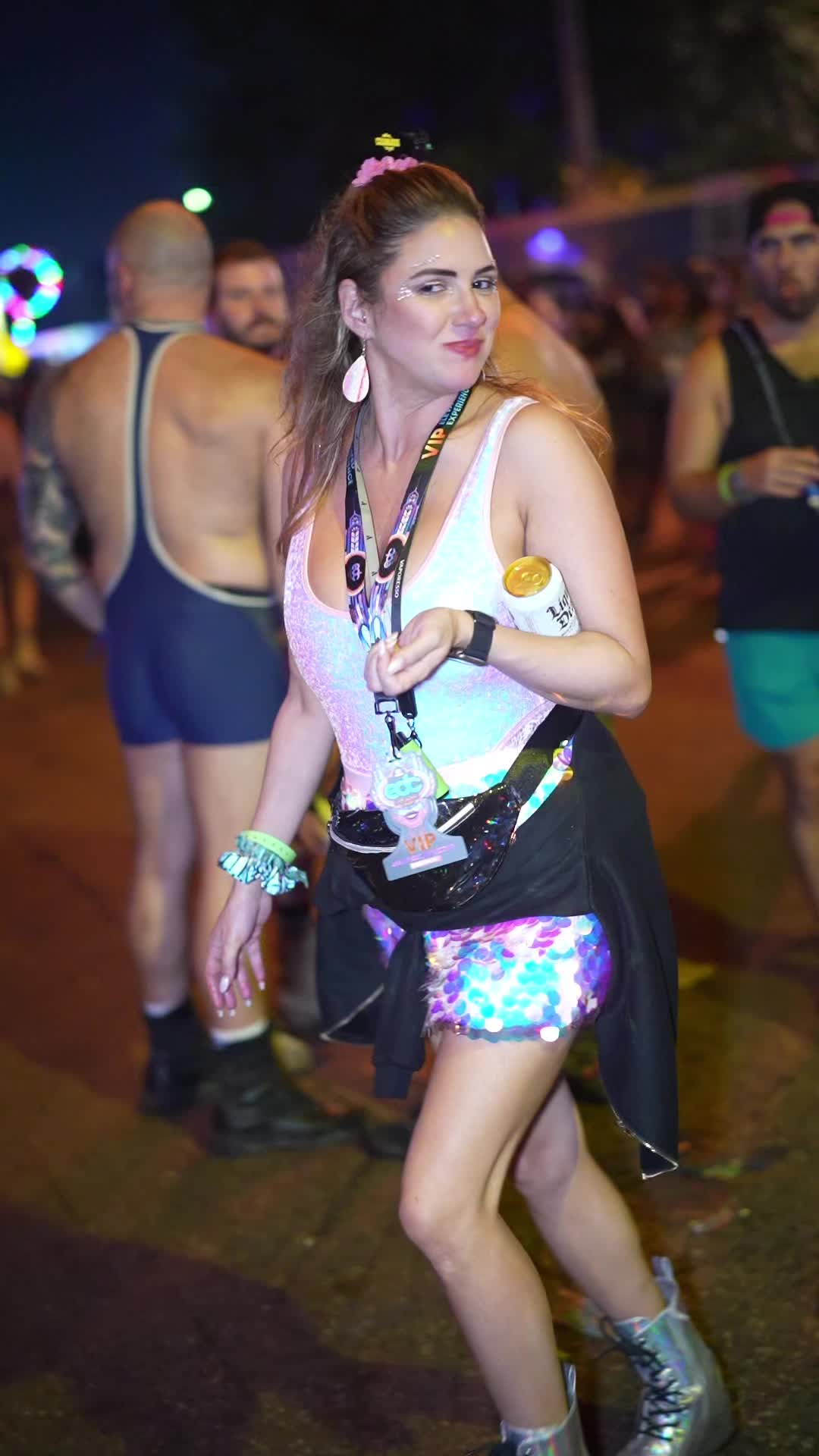 @Girlsatraves