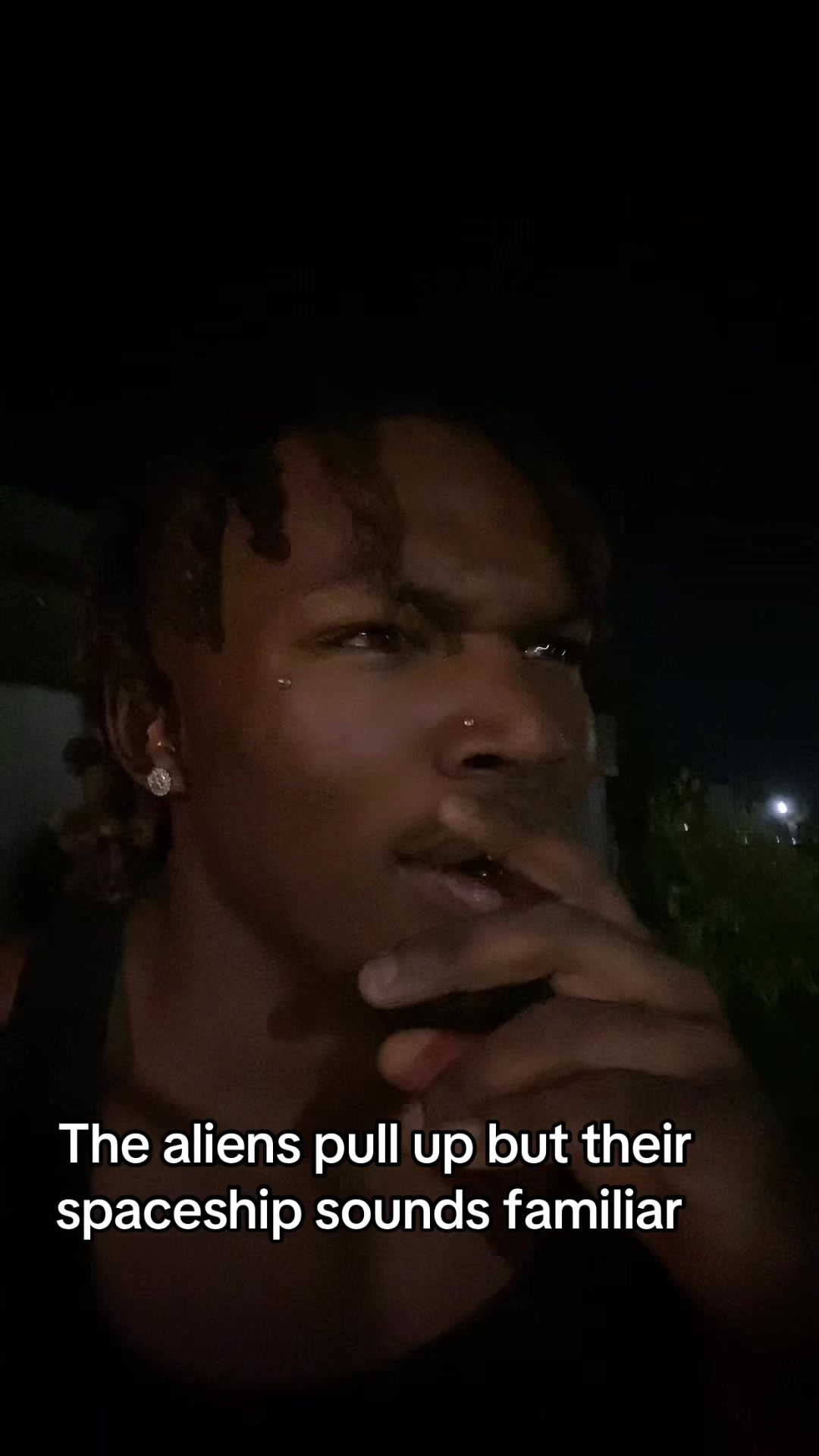 @👾