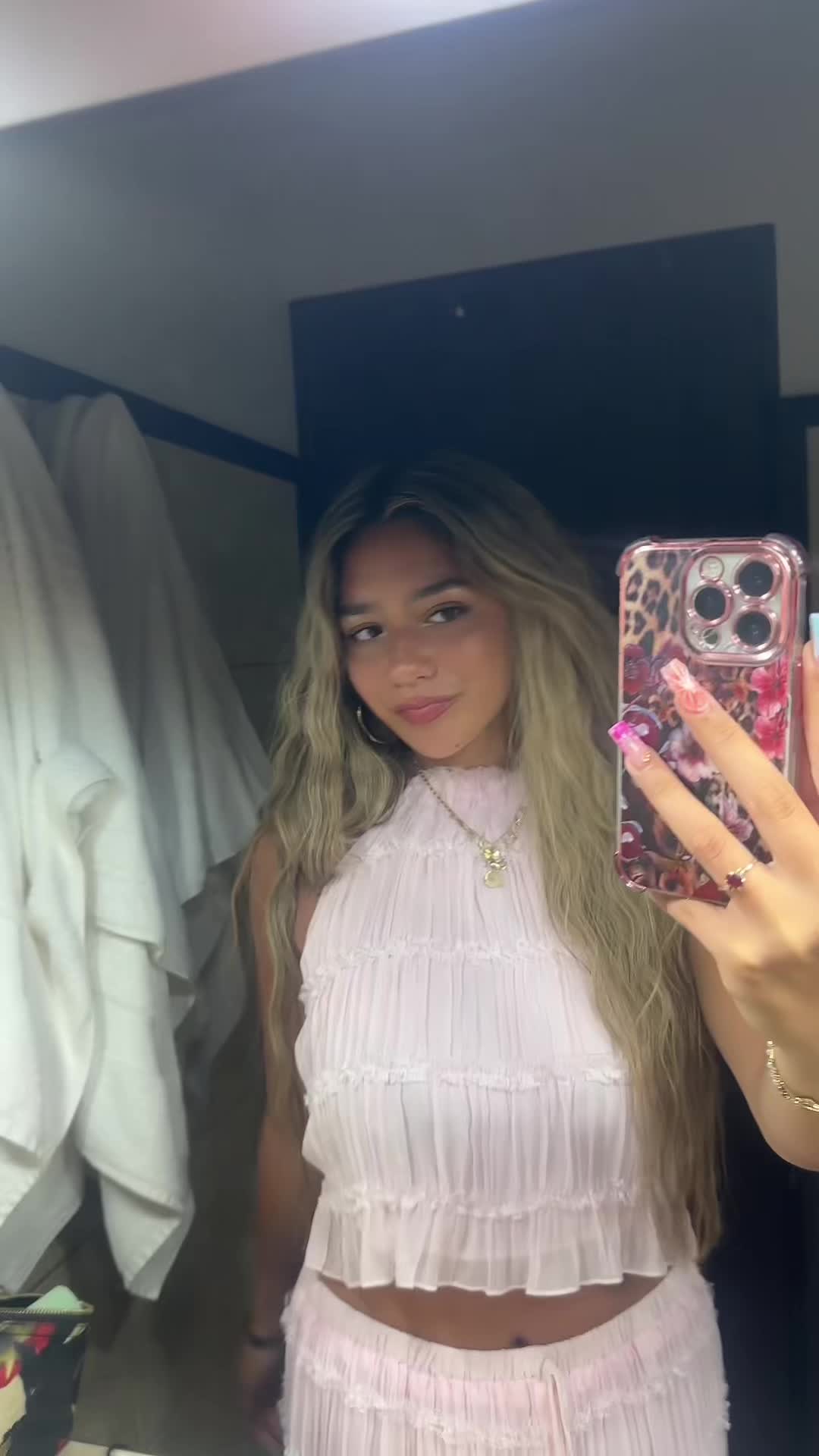@𝐜𝐚𝐬𝐞𝐲 𝐥𝐨𝐧𝐭𝐨𝐜
