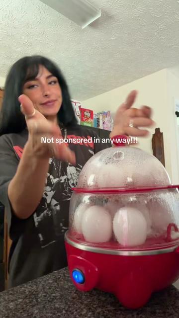@LyssaLeedleLee