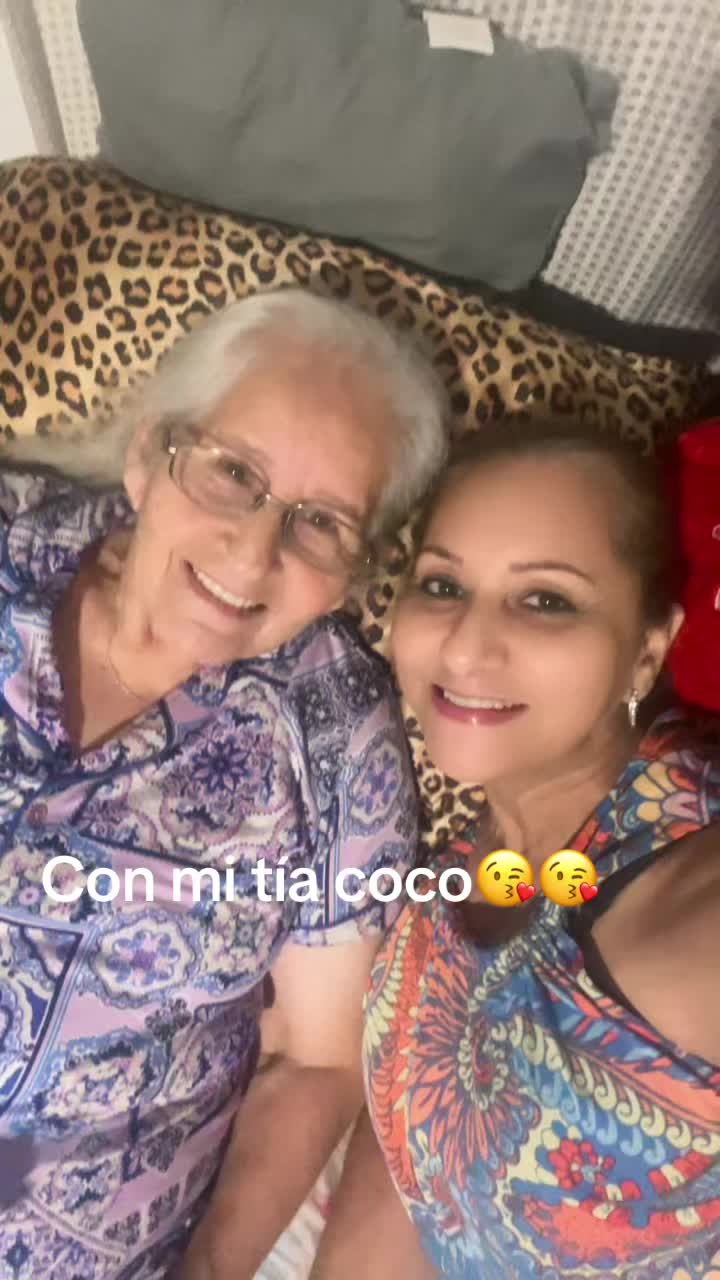 @elvia karime
