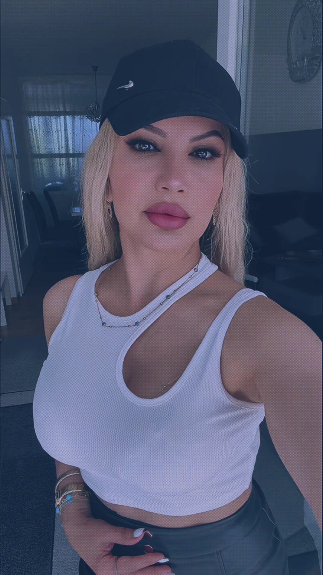 @Emoş💗