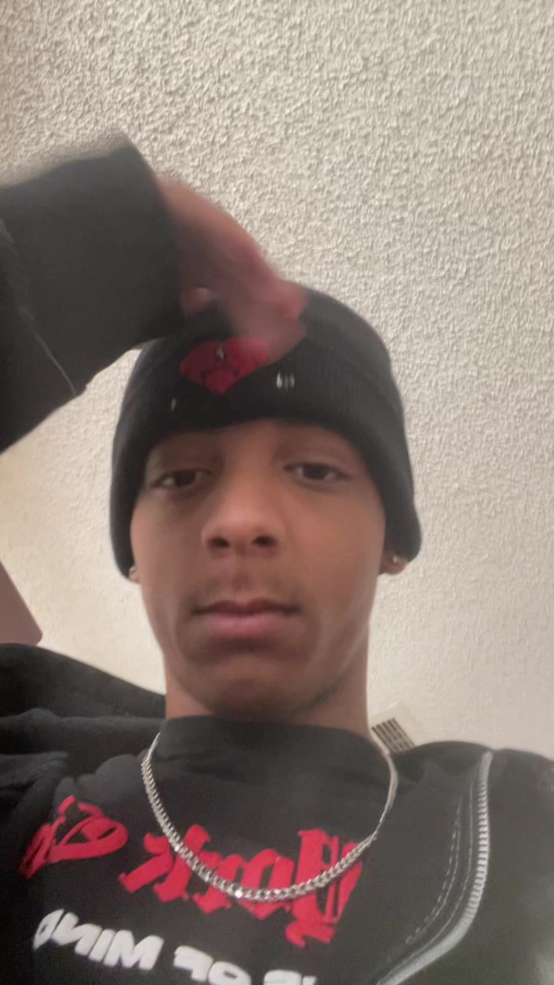 @⃟