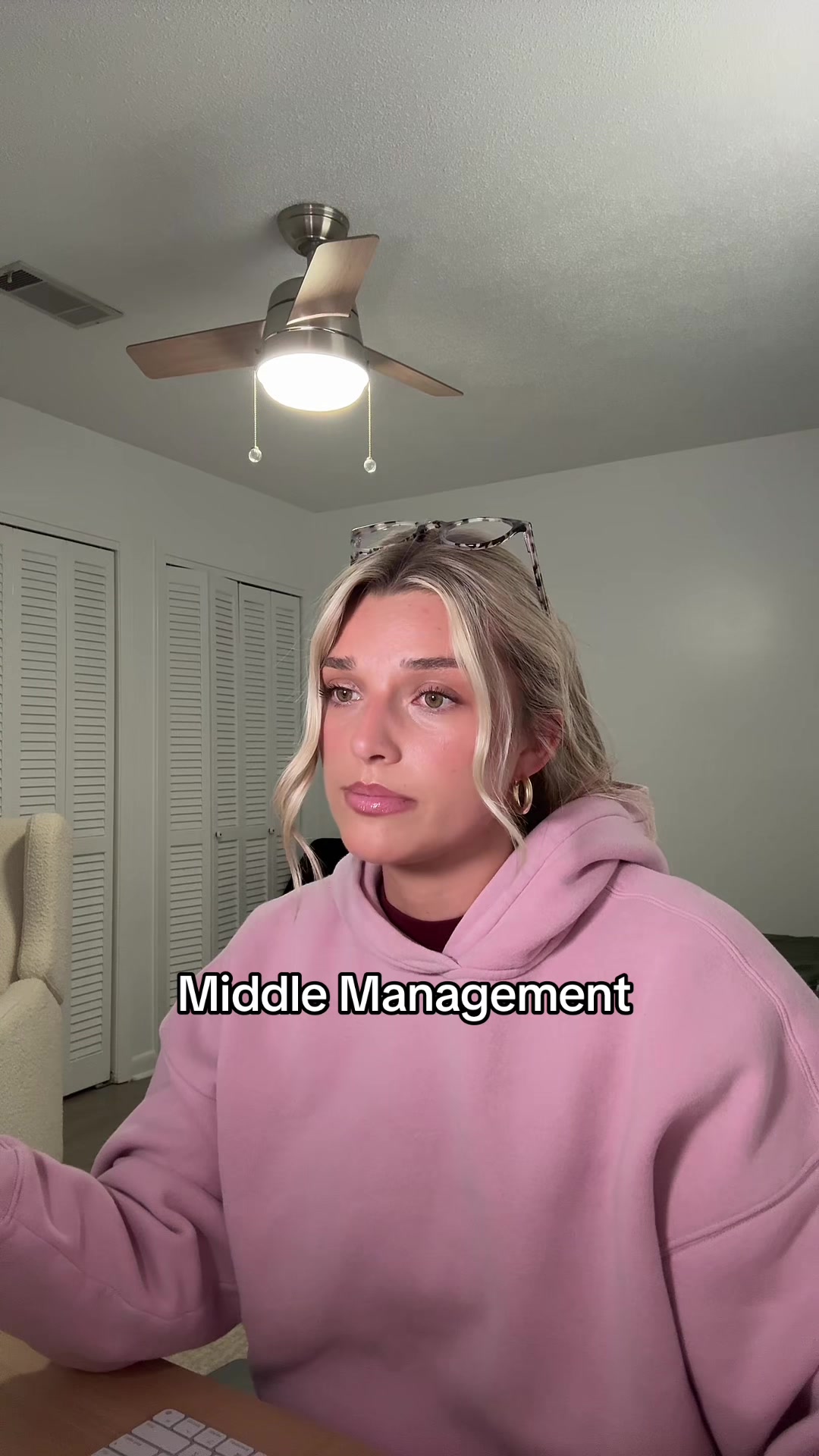 @Elly | Corporate Millennial