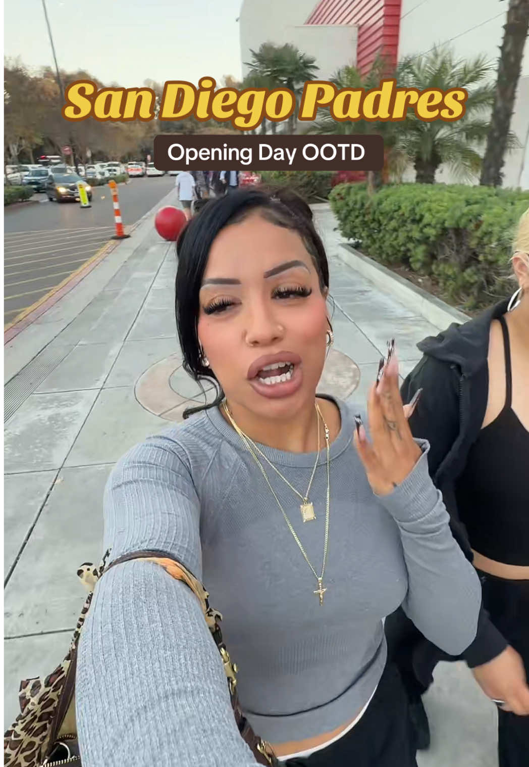@Glo
