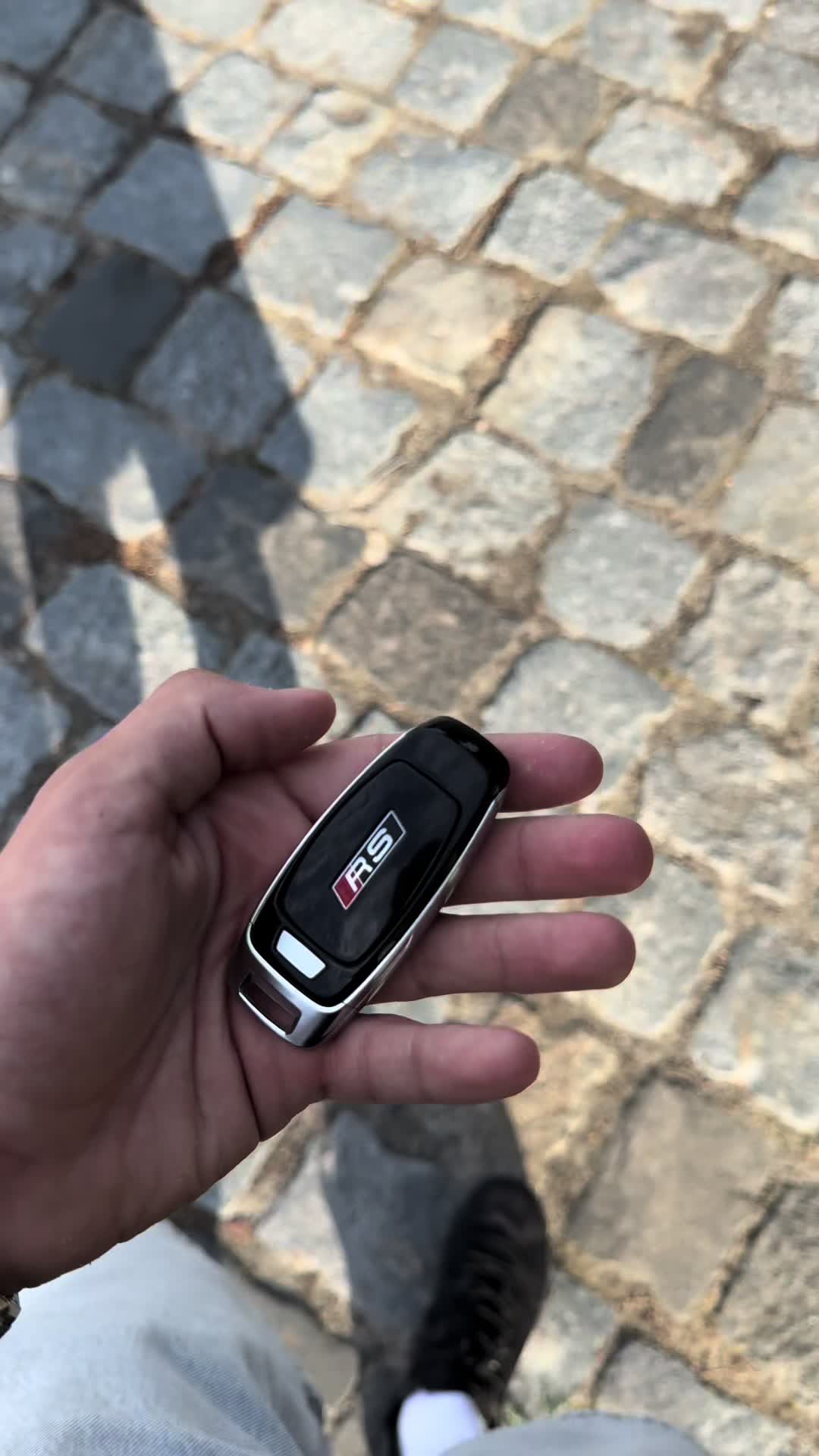 @LuxCars_Ua