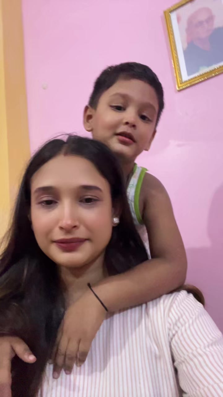 @AnVi🦋🤍