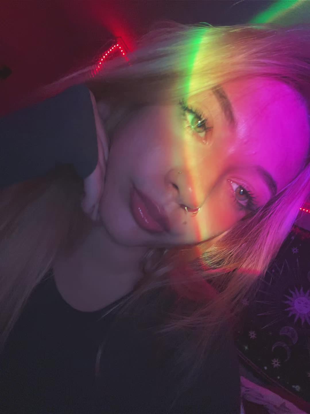 @️