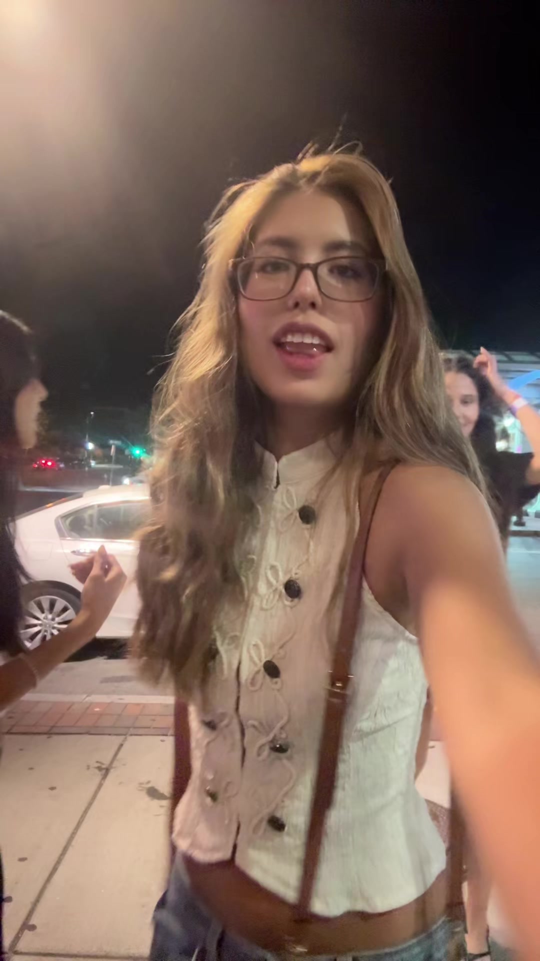 @Holi
