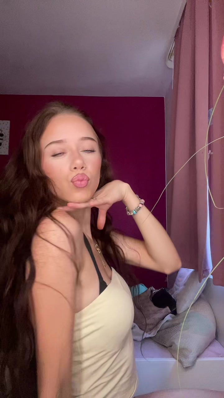 @𝒮𝒶𝓃𝒿𝒶 🎀
