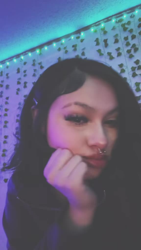 @idontlikepeople_.1