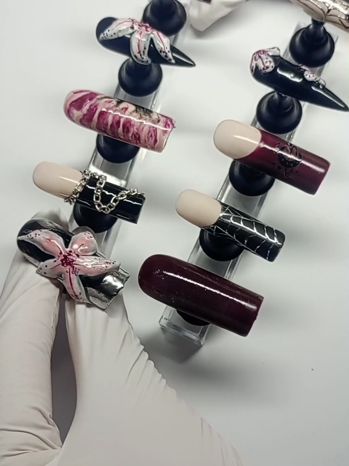 @Venom Nails