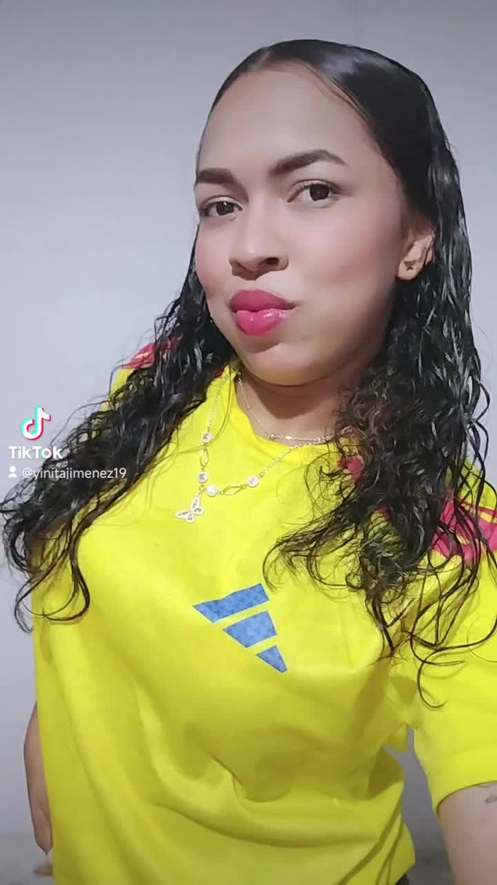 @YIYI🤎