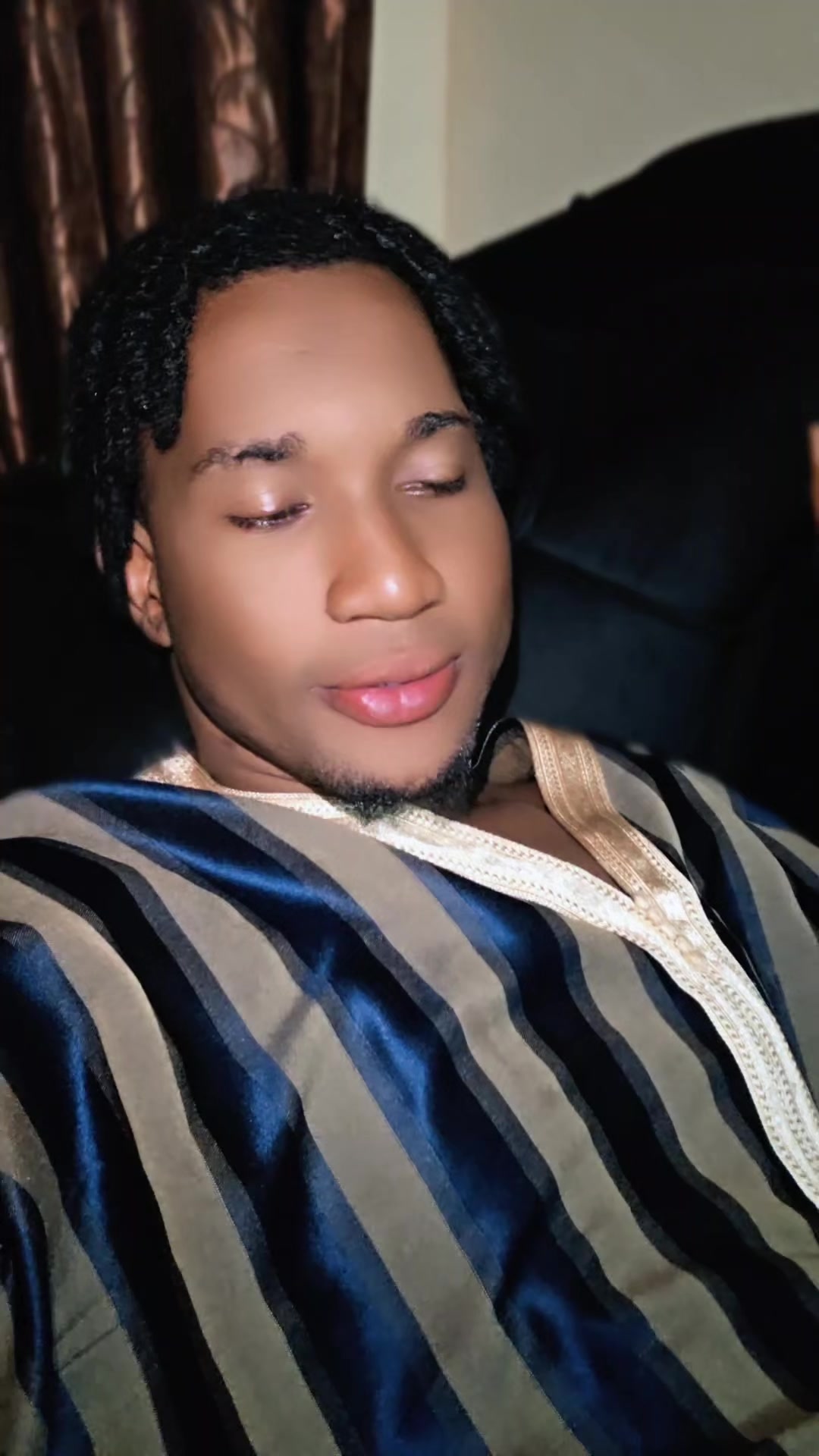 @WEEZYFASHION