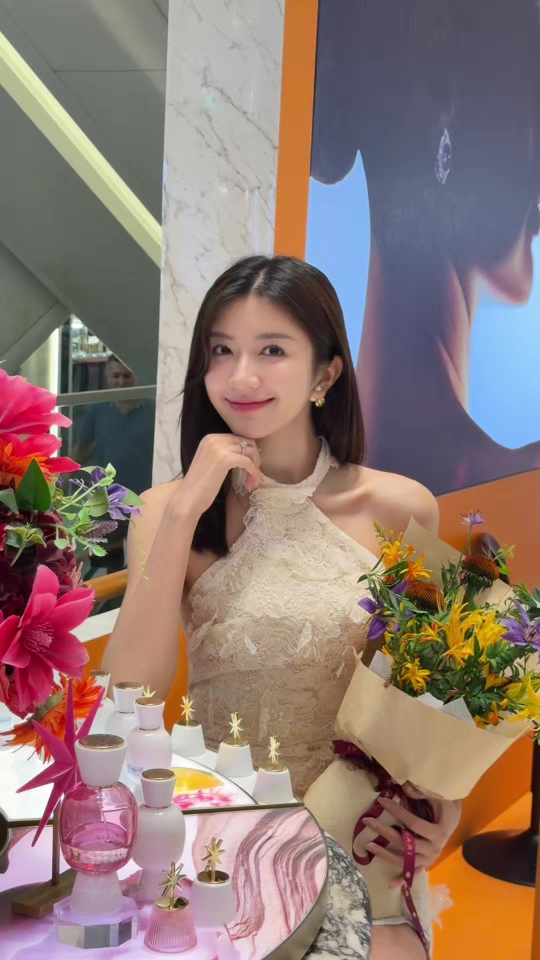 @Nguyễn Ngọc Huyền