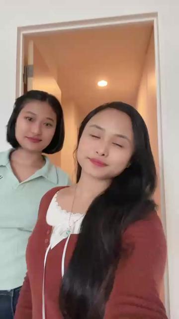 @Eleena