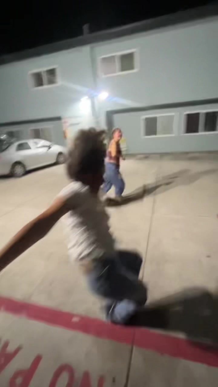 @leila