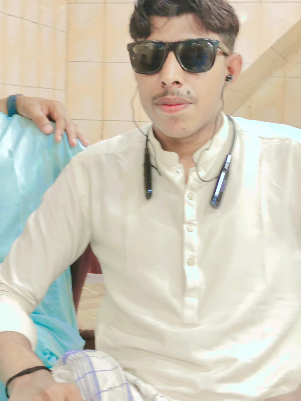 @Aliakhtar_110