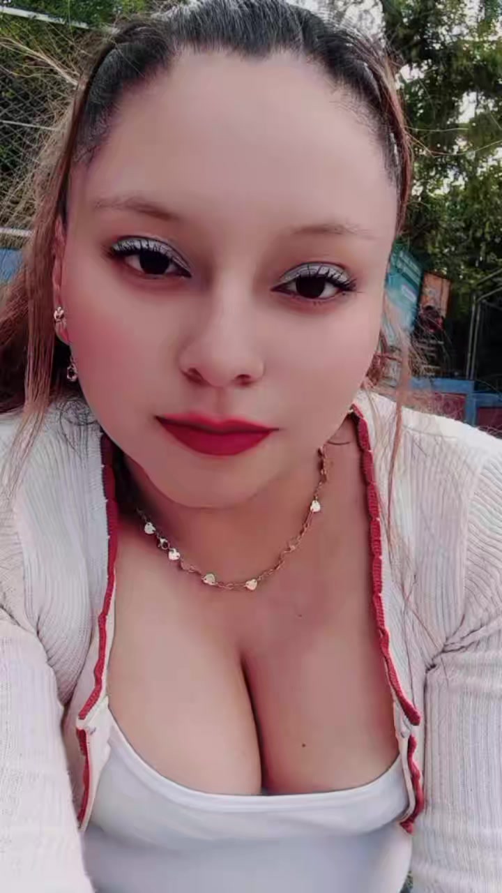 @Rosita tu diablita toxica 😎👈