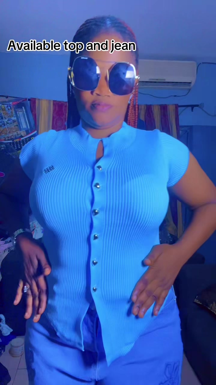 @AyoolaGold1
