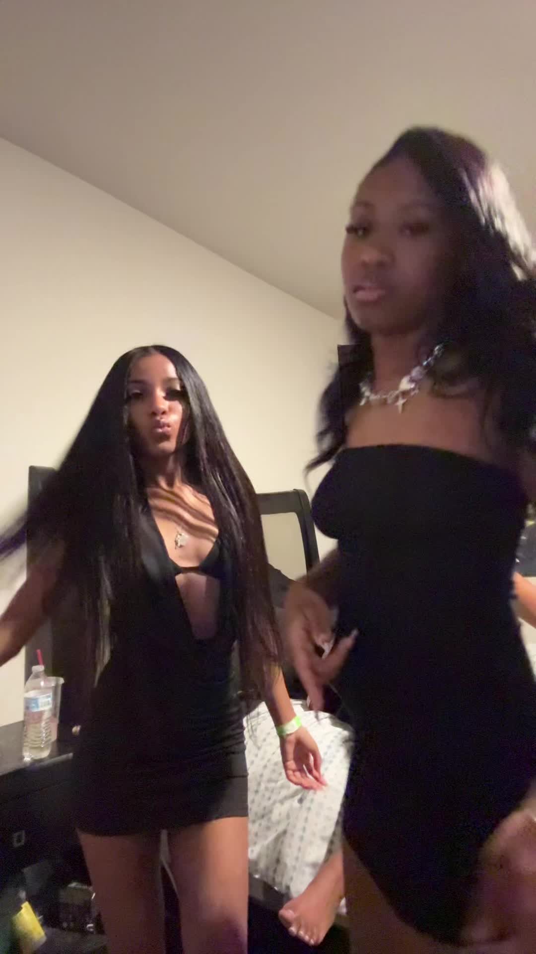 @nayla