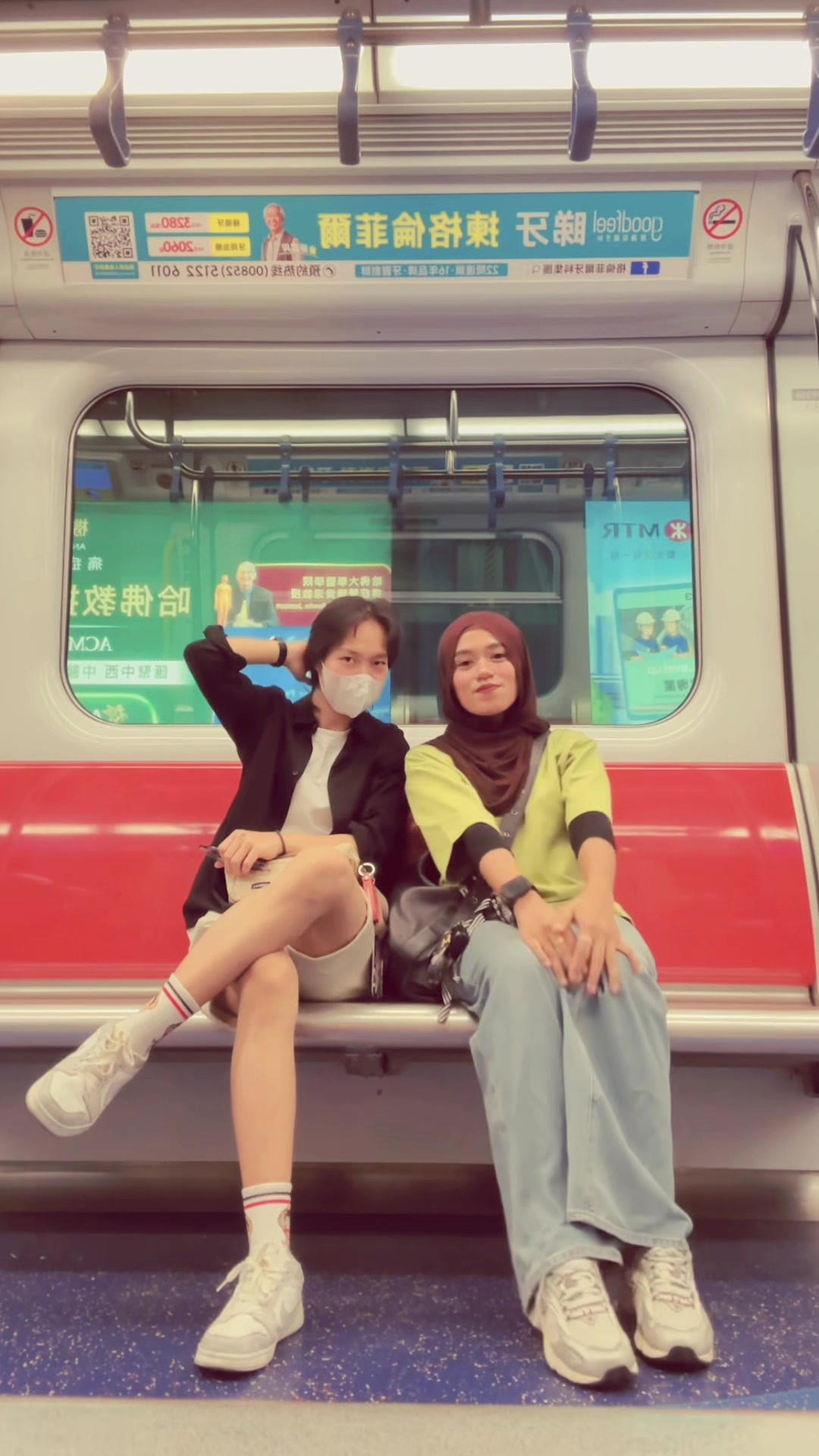 @Aniraa