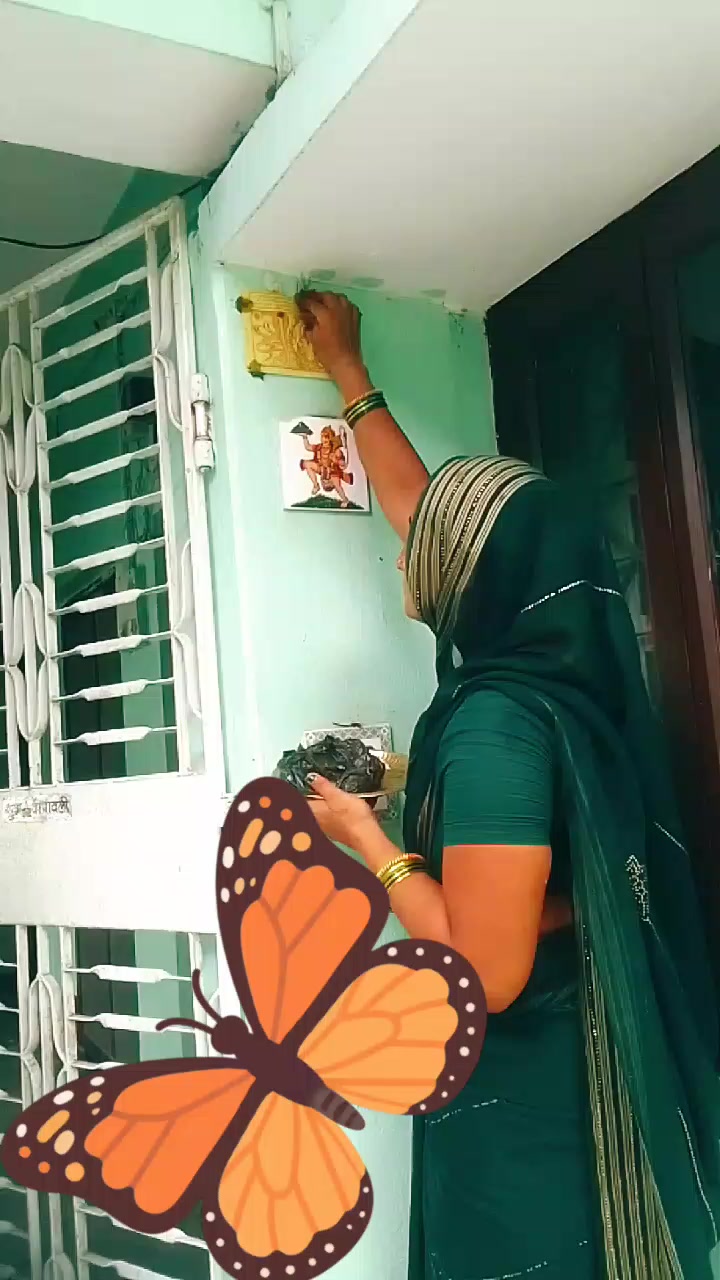 @Rina Ydv760
