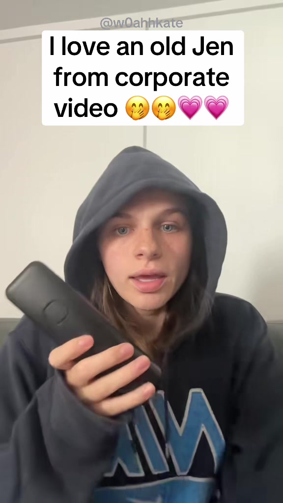 @📞 Ｋａｔｅ 🦝