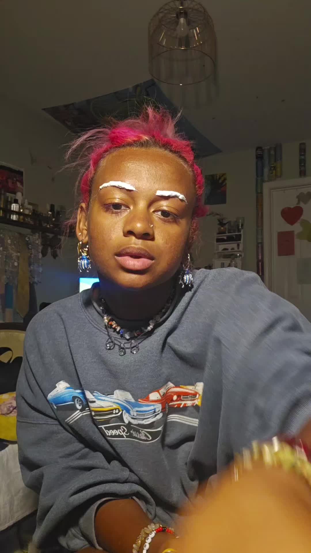 @chrislyn
