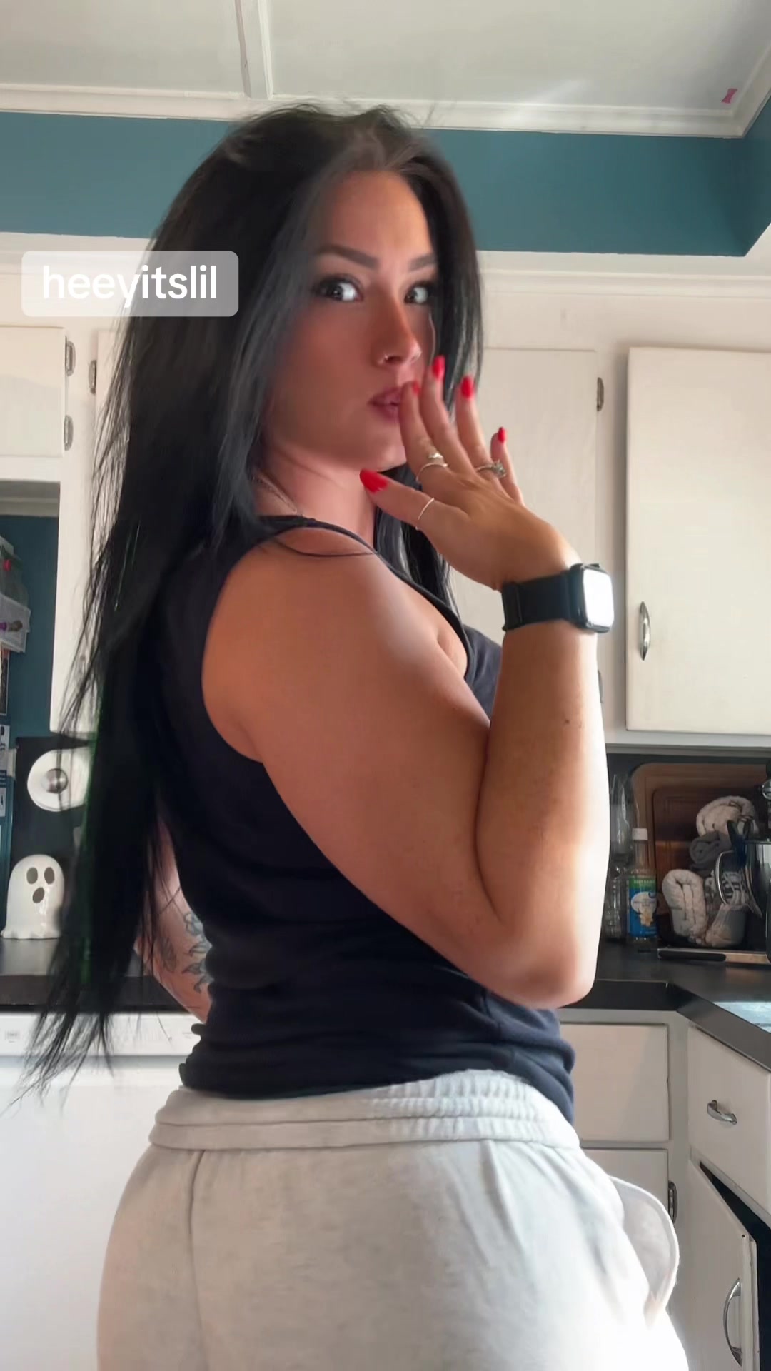 @heeyitslil