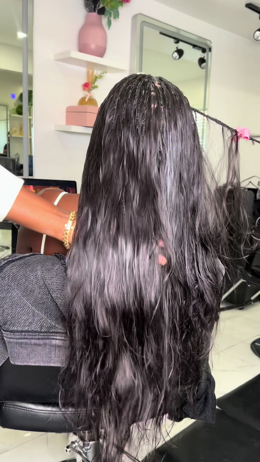 @Bora luxury hair llc