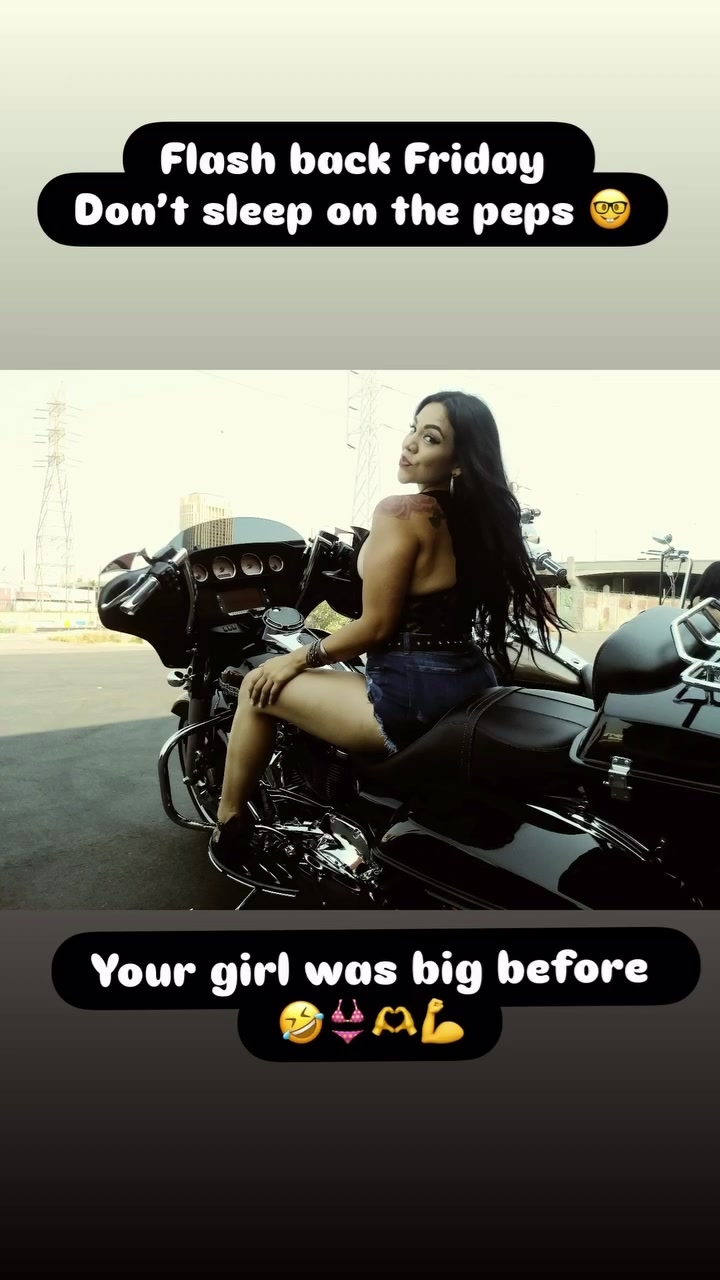 @Bella_B_