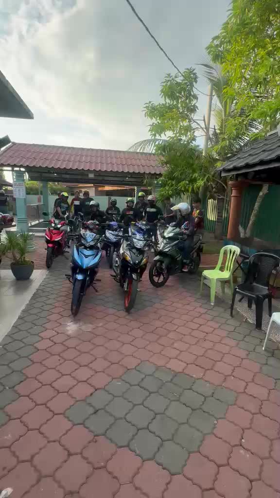 @Ini Apiz Lah©️