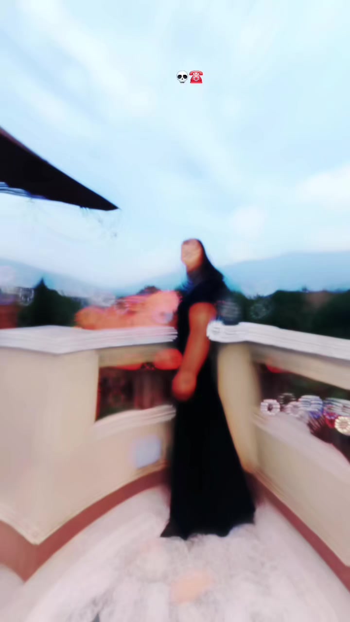 @samjana 👩&zwj;❤️&zwj;💋&zwj;👩💋💋💋