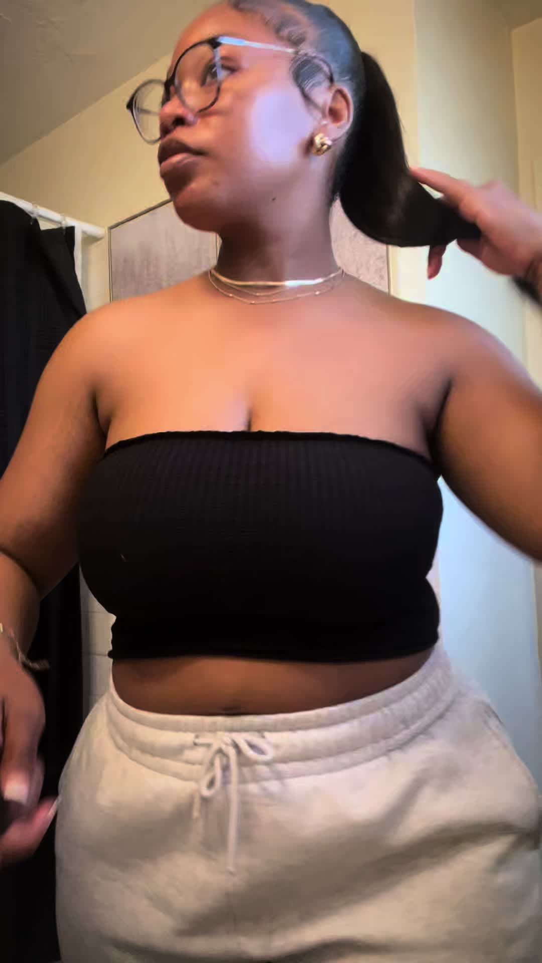 @Lala