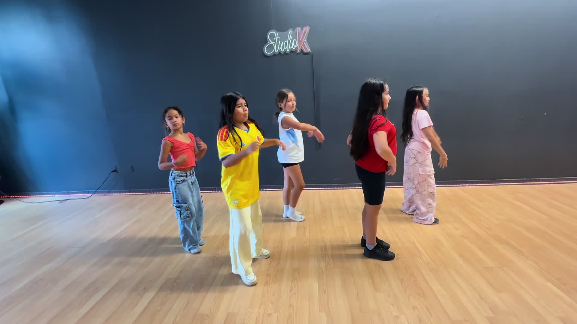 @StudioK