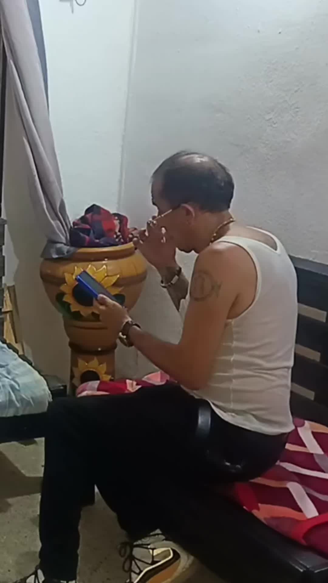 @MiguelG_Elmilvoces.(tia Gumer)