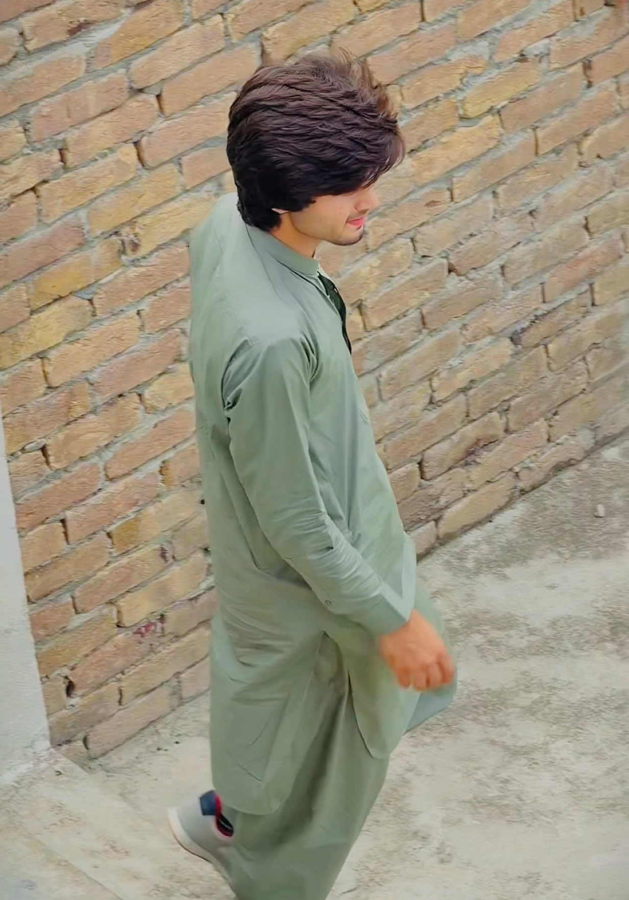 @Shahid_loyal2