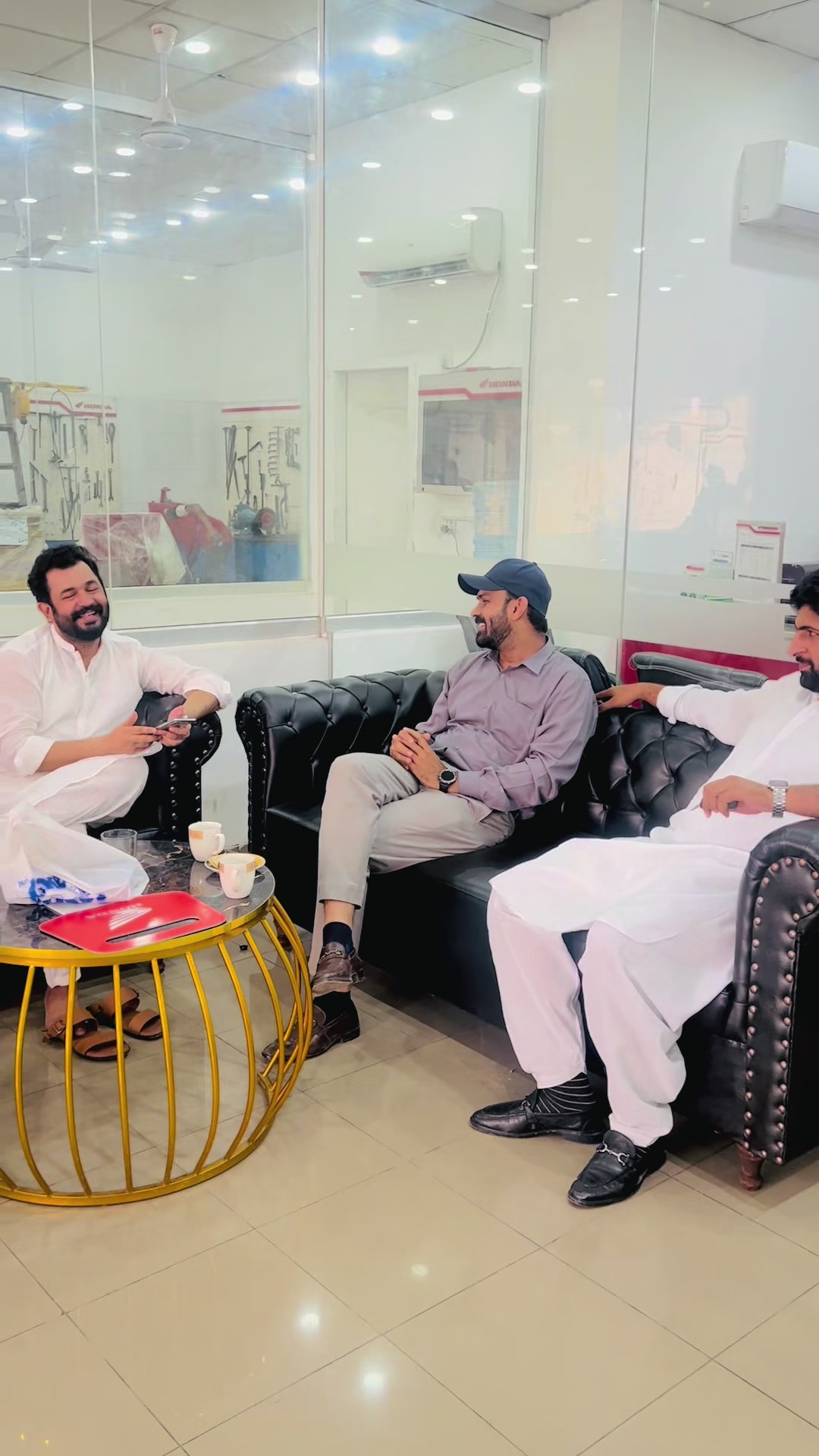 @❤️علی بھائی ہنڈا شوروم والے ❤️
