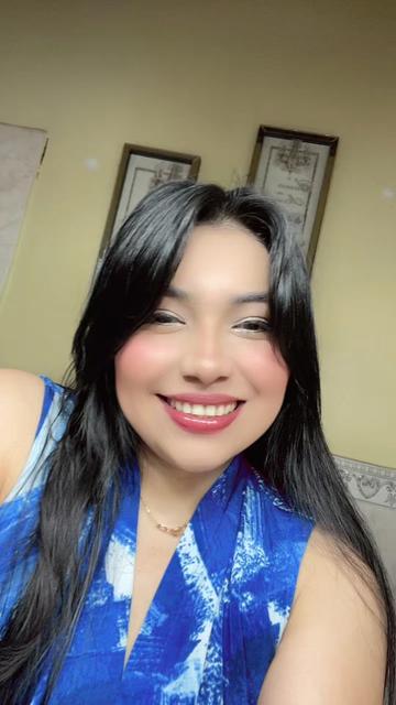 @👠Delmi Garc&iacute;a🇭🇳HN💖