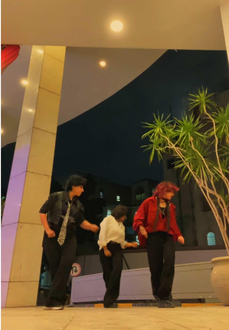 @๐๐ง๐ง๐ ๐
๐๐๐๐ฅ โช