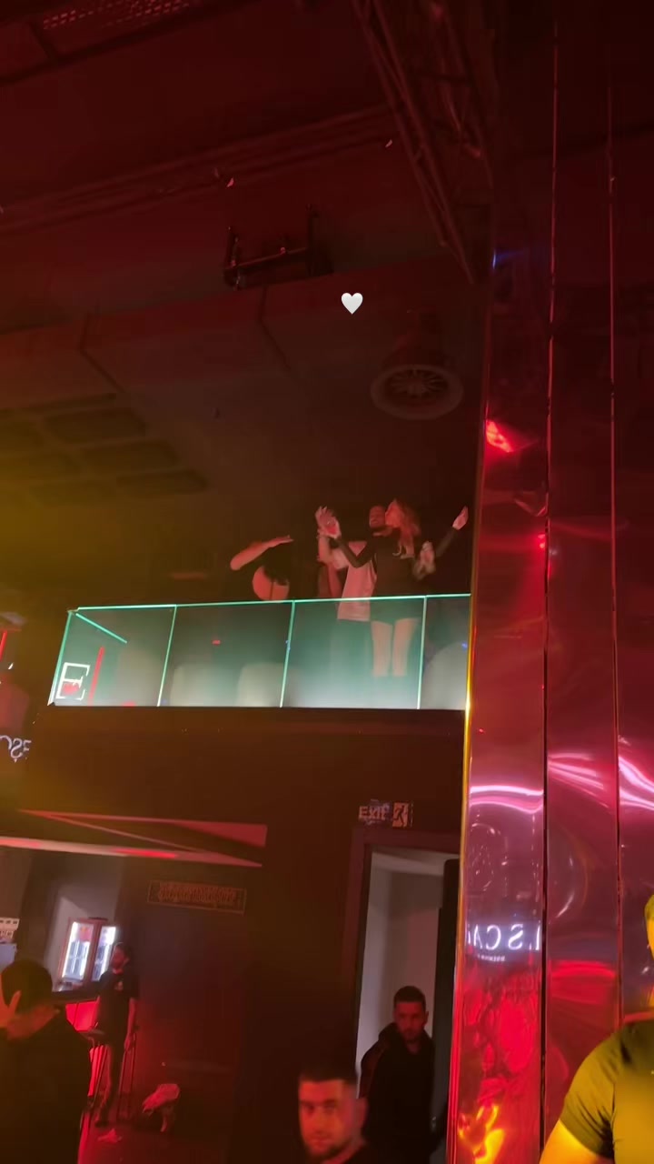 @7