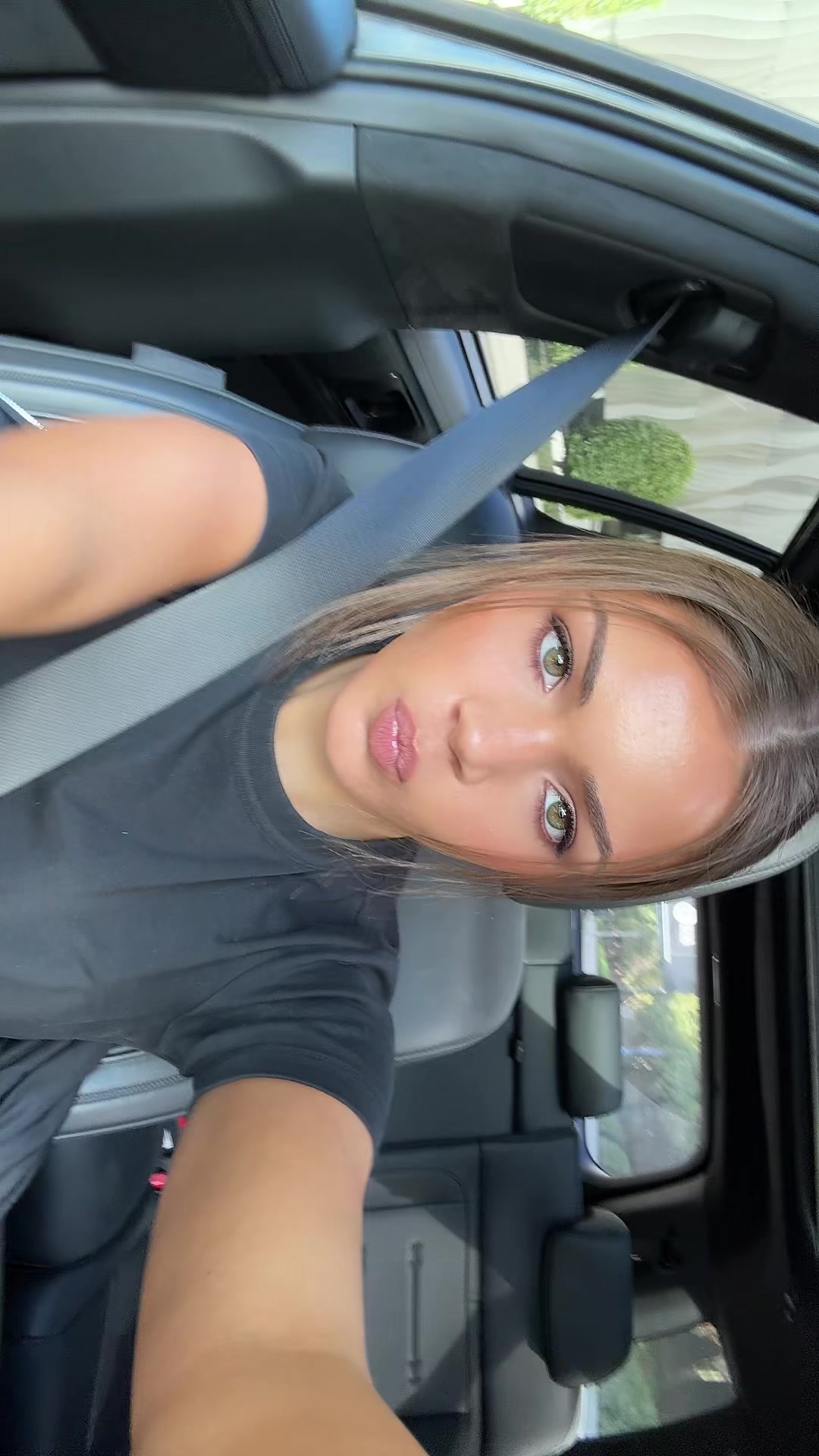 @🧟&zwj;♀️