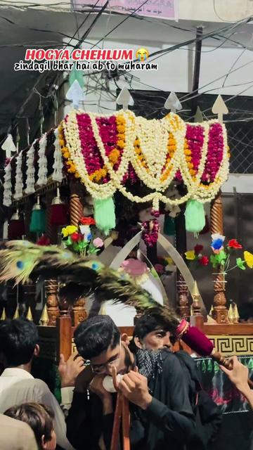 @👑 KING OF ROHRI 👑