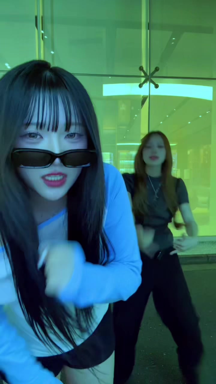 @ルナ