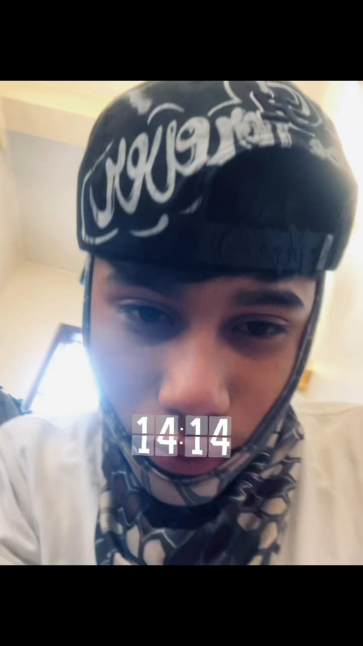 @Ángel_12